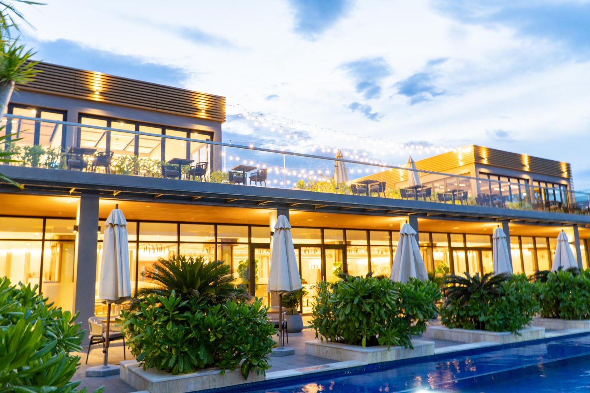 Mysterio Pool Villas & Resort Cam Ranh Exteriör bild